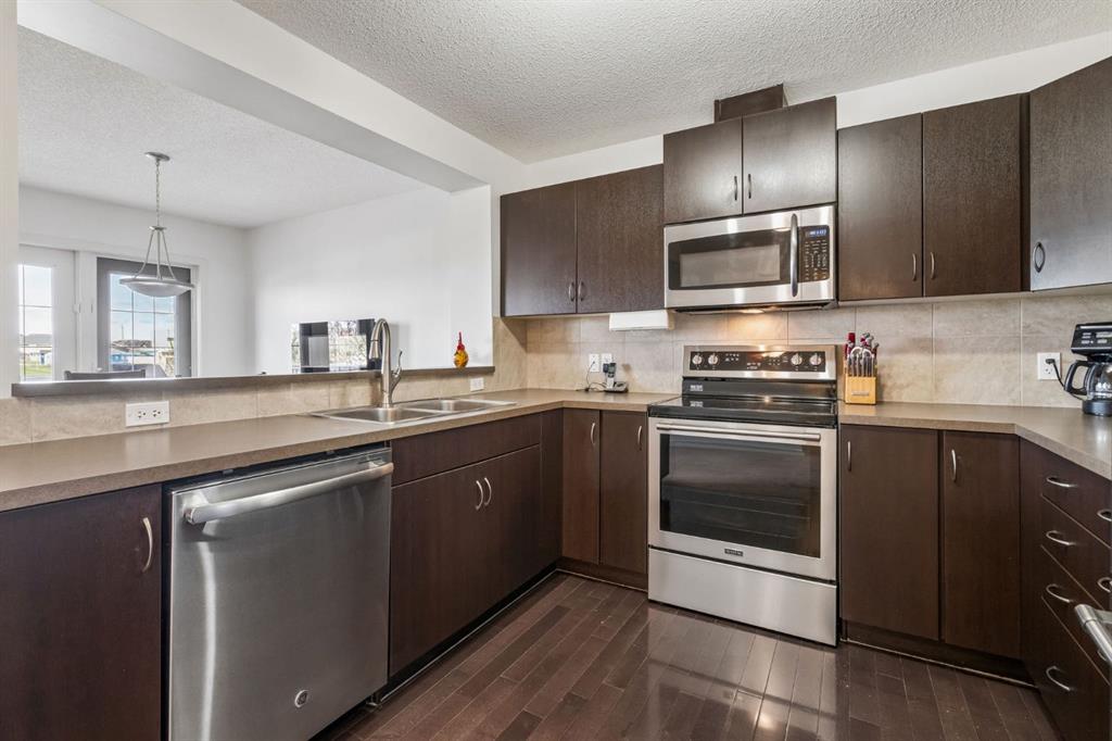Picture for 150 River Heights Crescent 