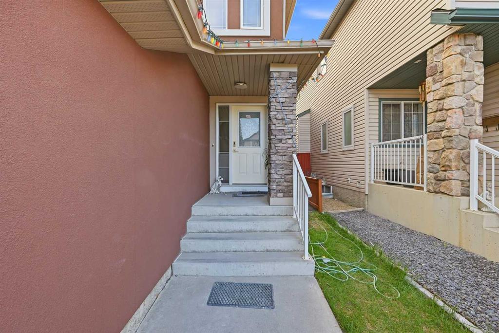 Picture for 88 Saddletree Close NE