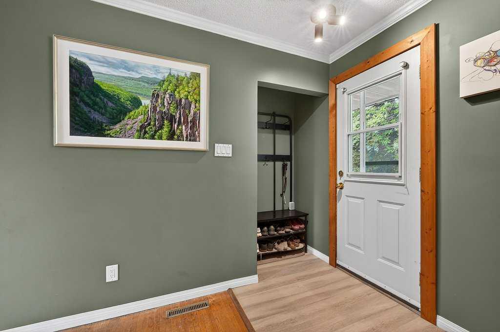 Picture for 1632 Robson Crescent SE