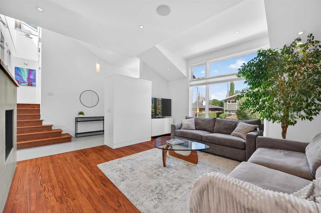 Picture for 5119 Vallance Crescent NW