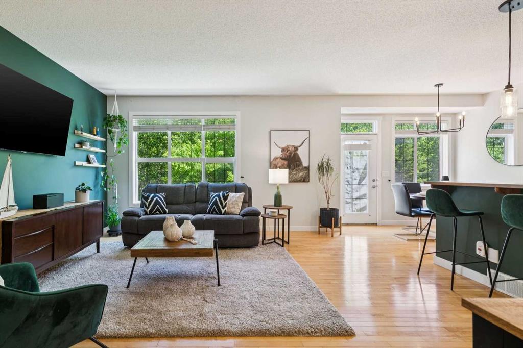 Picture for 344 Rockyspring Grove NW