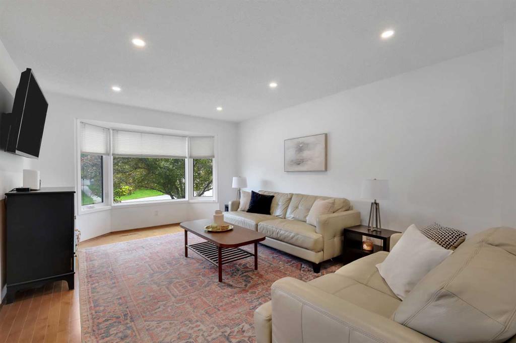 Picture for 81 Strathcona Crescent SW