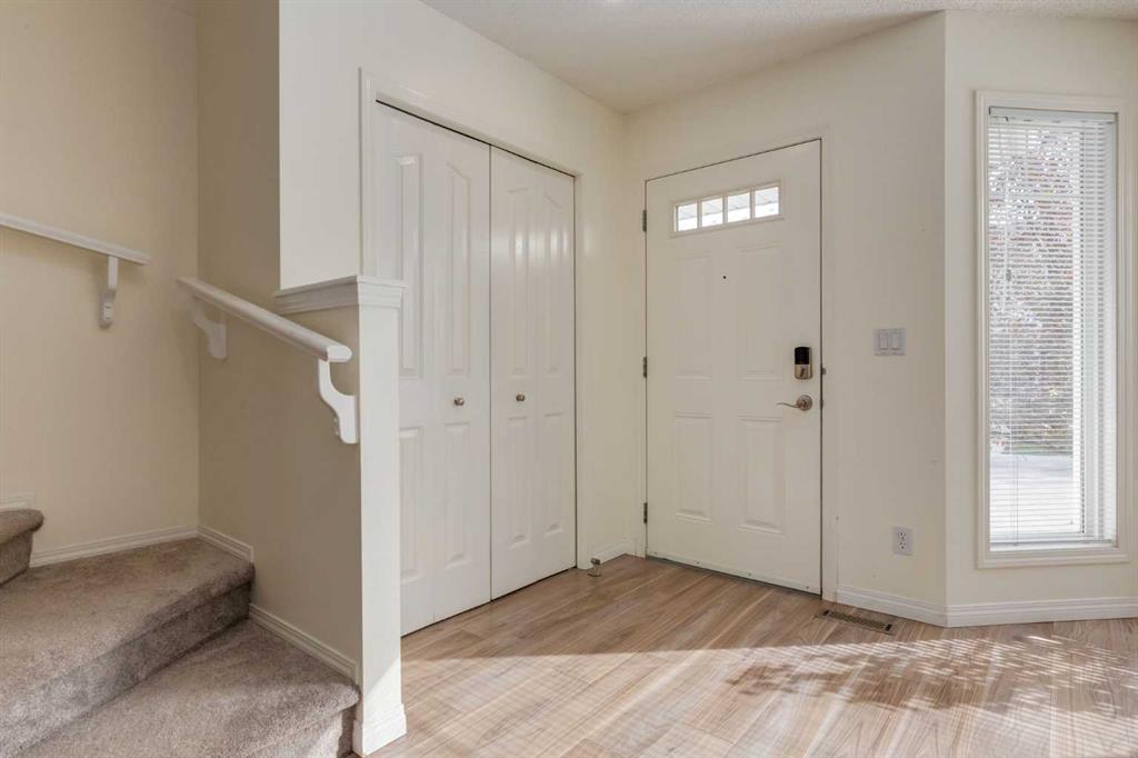 Picture for 167 Cramond Green SE