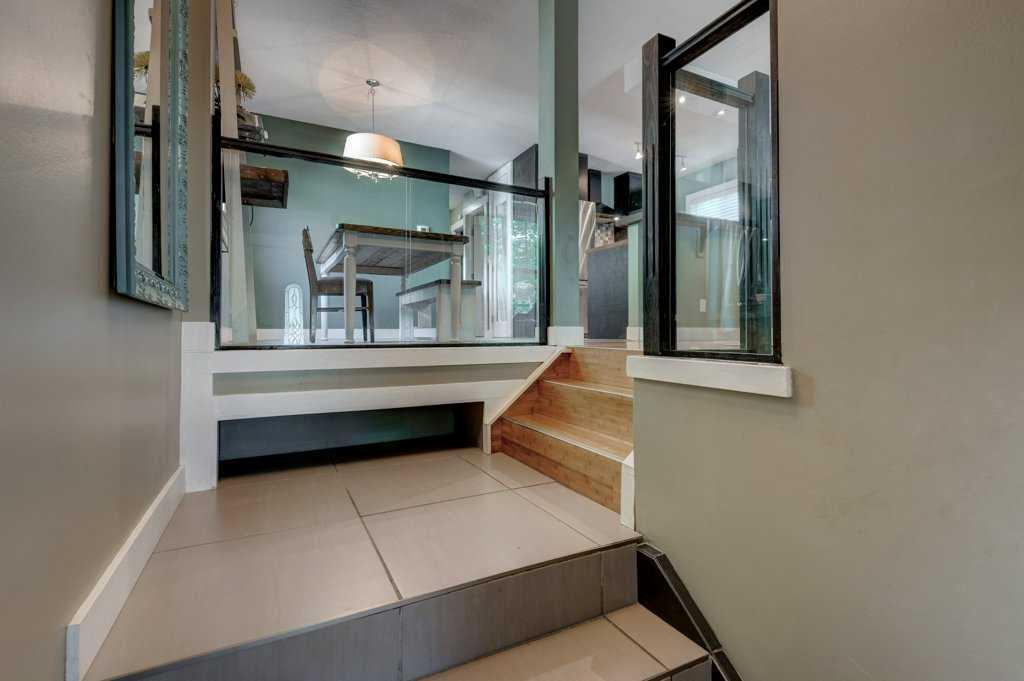 Picture for 39 Shawglen Place SW