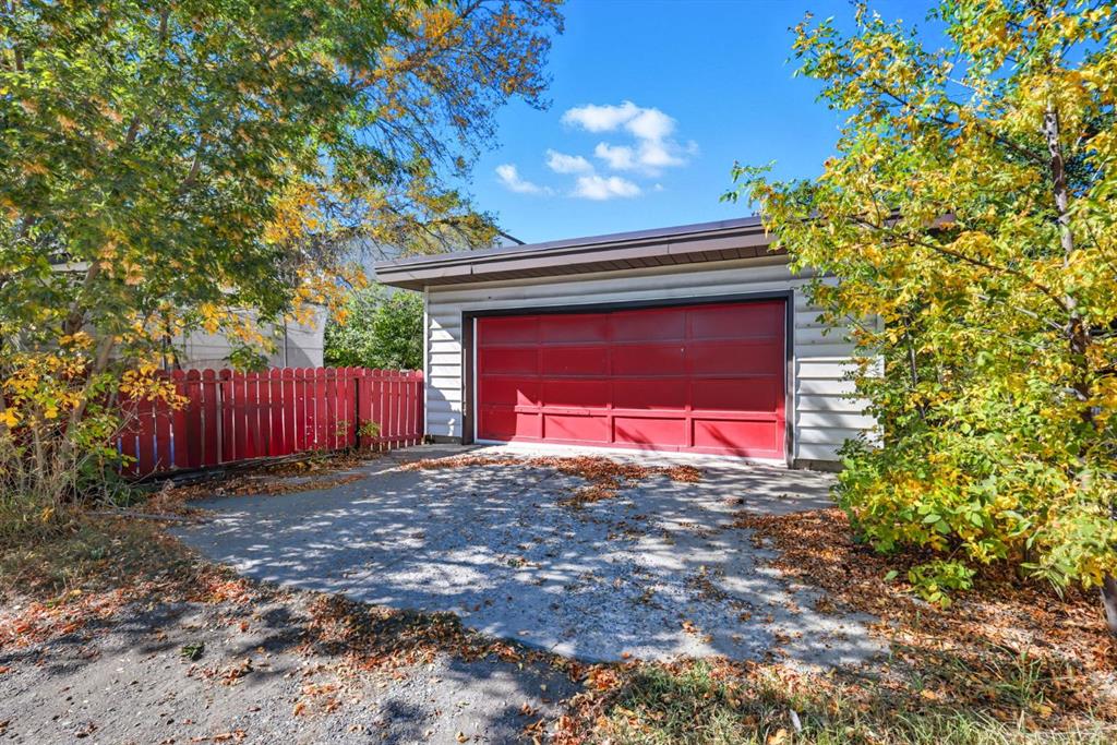 Picture for 1708 29 Street SW