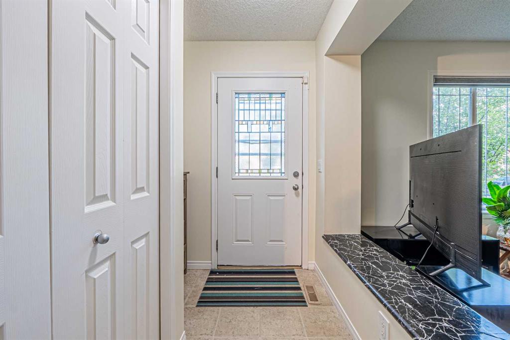 Picture for 9249 Saddlebrook Drive NE