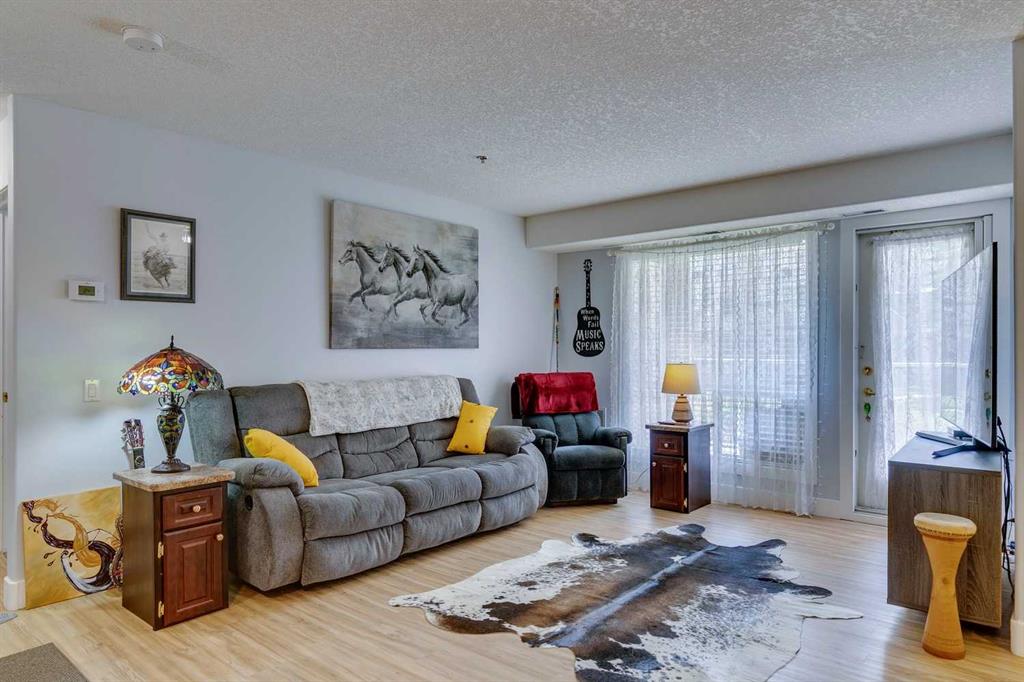 Picture for 1115, 1818 Simoce Boulevard SW