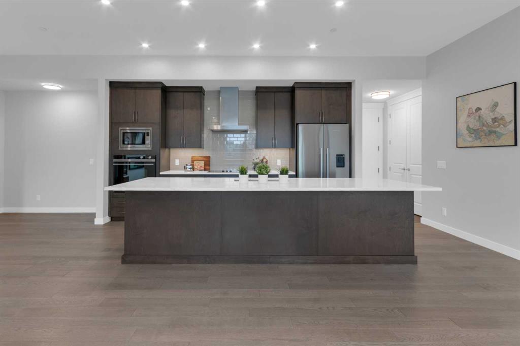 Picture for 302, 235 Lebel Crescent NW