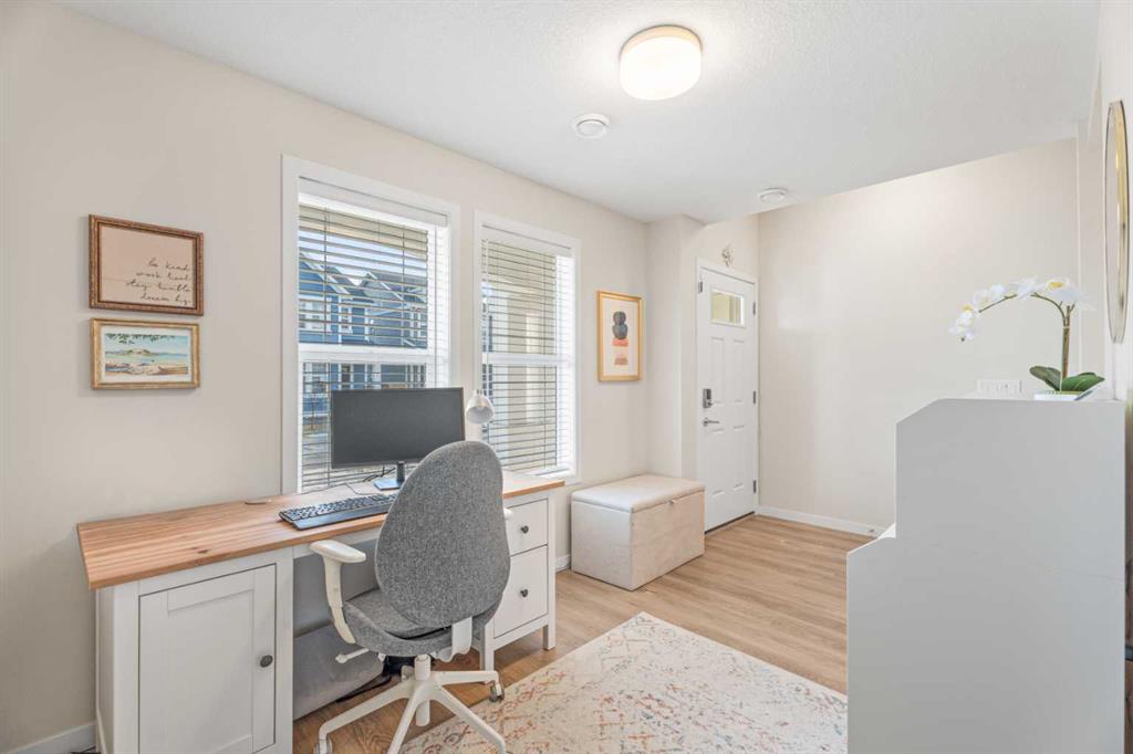 Picture for 160 Copperleaf Way SE