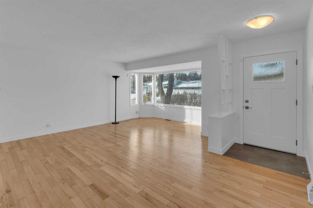 Picture for 6312 Thorncliffe Drive NW