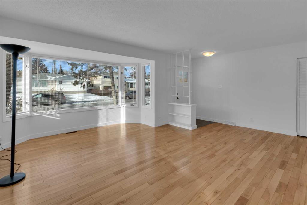 Picture for 6312 Thorncliffe Drive NW