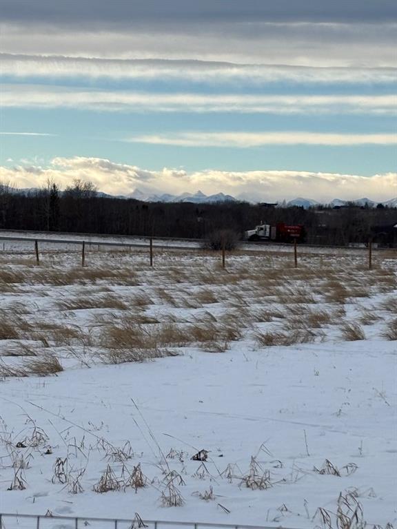 Picture for 200, 40039 306 Avenue E