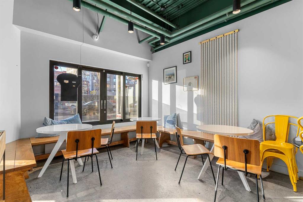 Picture for 816a 16 Avenue SW