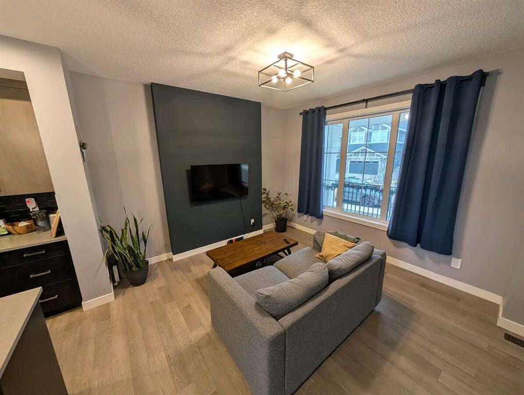 Picture for 72 Sundown Crescent 