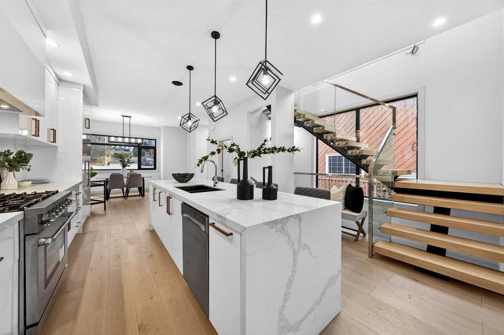 Picture for 5239 22 Avenue NW