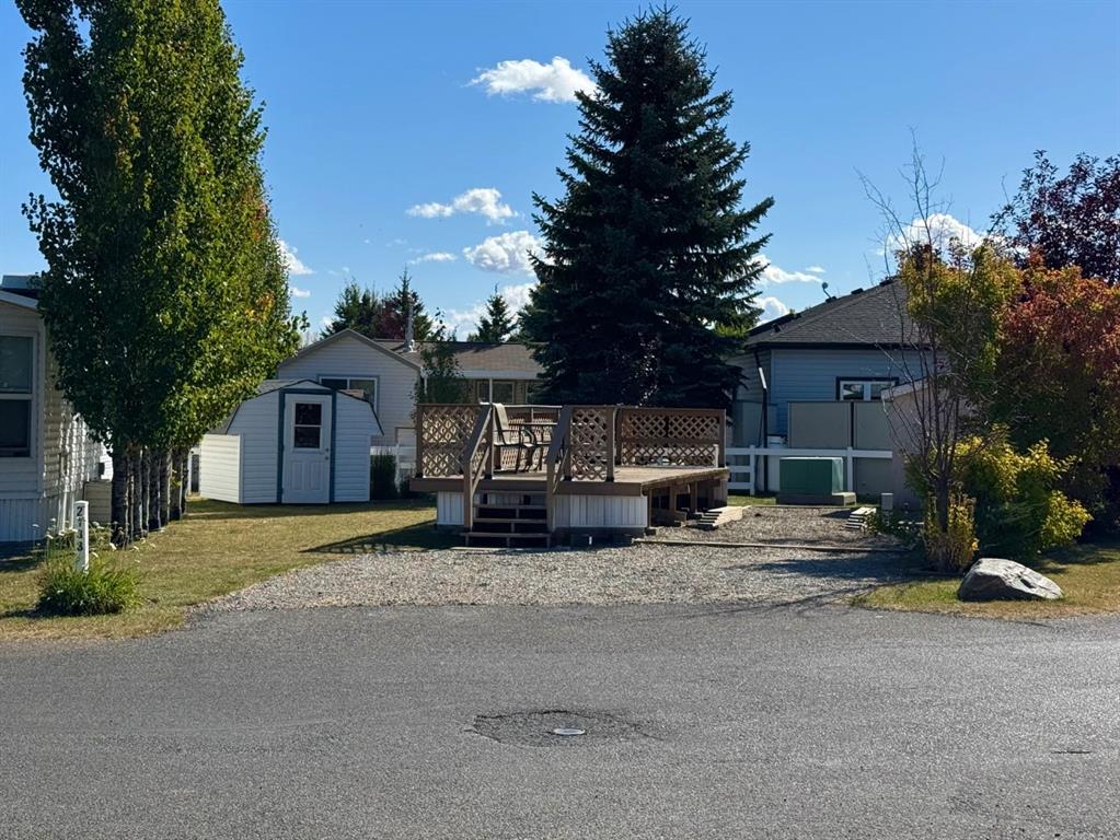 Picture for 2133, 35468 Range Road 30  