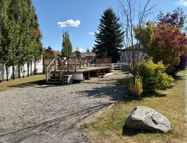 Picture for 2133, 35468 Range Road 30  