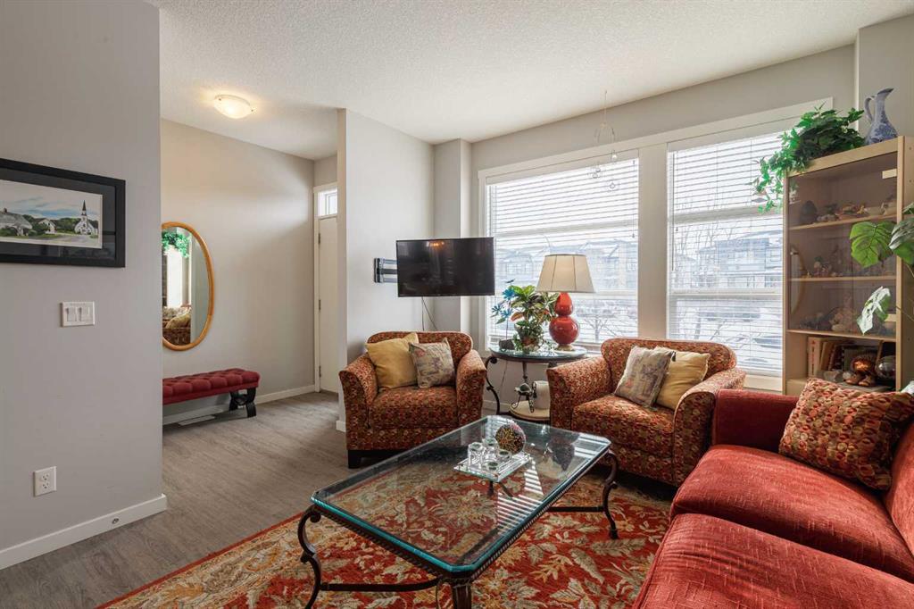 Picture for 66 Wolf Hollow Park SE