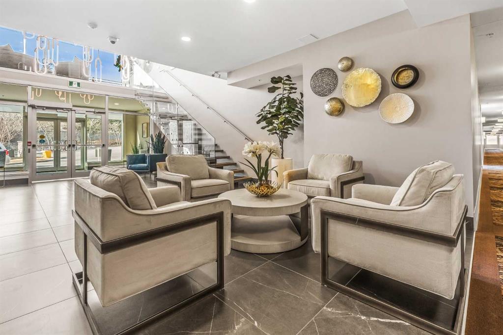 Picture for 108, 15 Cougar Ridge Landing SW