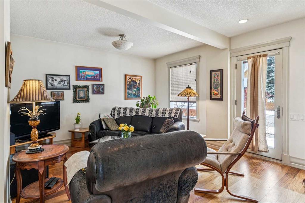 Picture for 515 7 Street NE