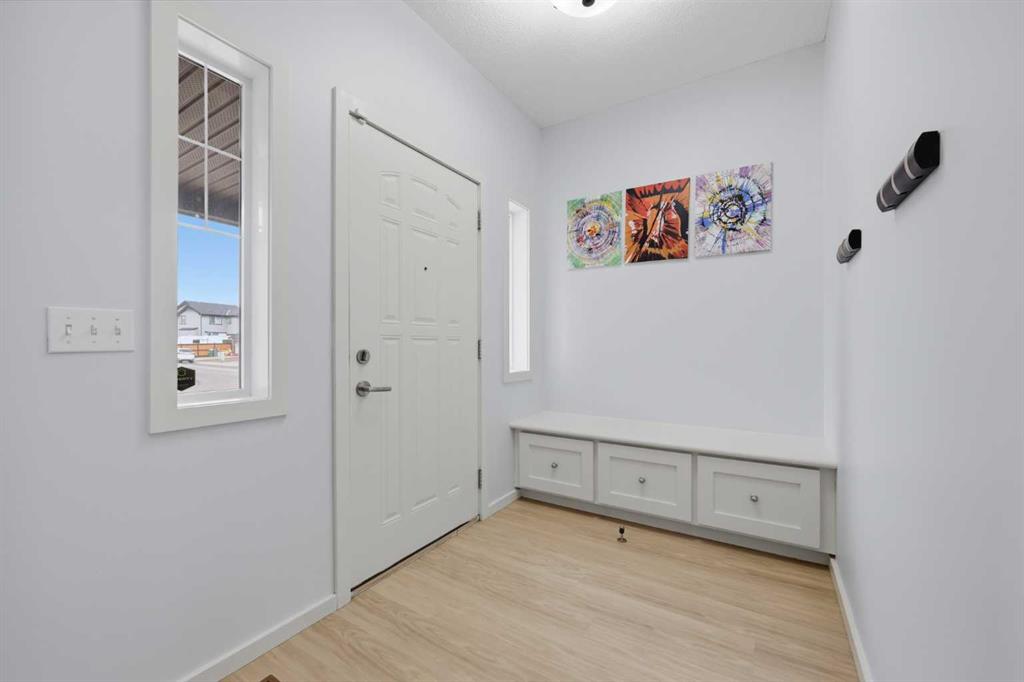 Picture for 1198 Kingston Crescent SE