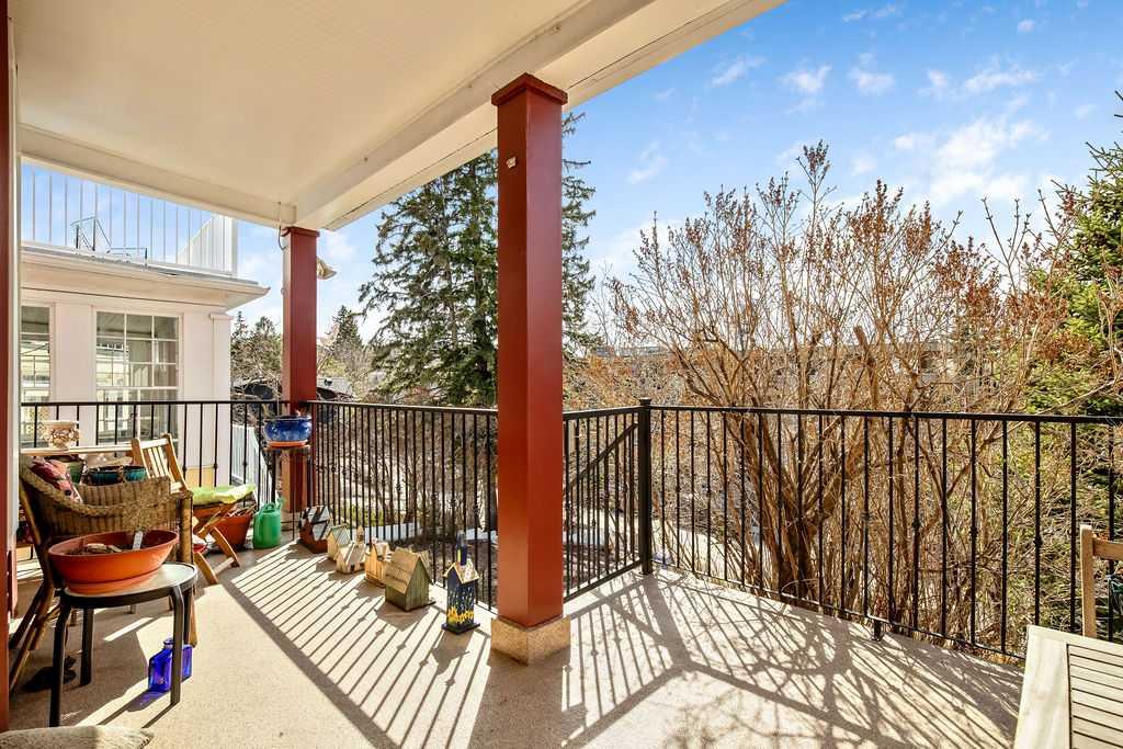 Picture for 2410 16 Street SW