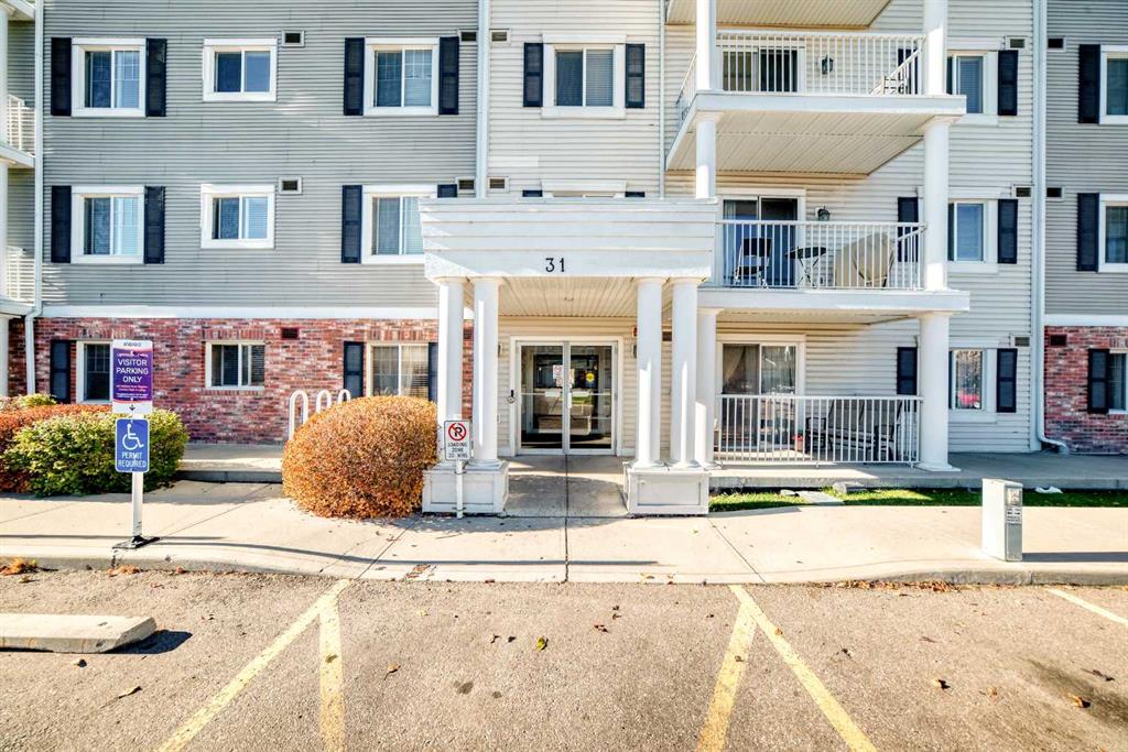 Picture for 4404, 31 Country Village Manor NE