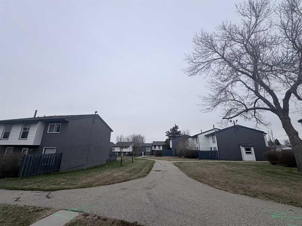 Picture for 89, 6440 4 Street NW