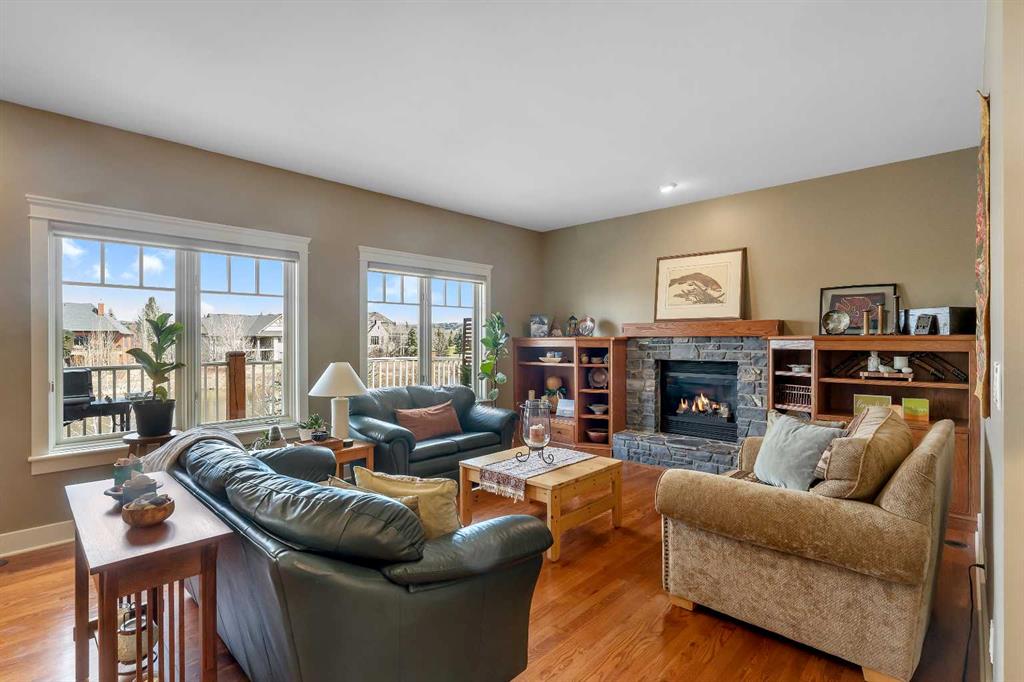 Picture for 110 Crooked Pond Way  