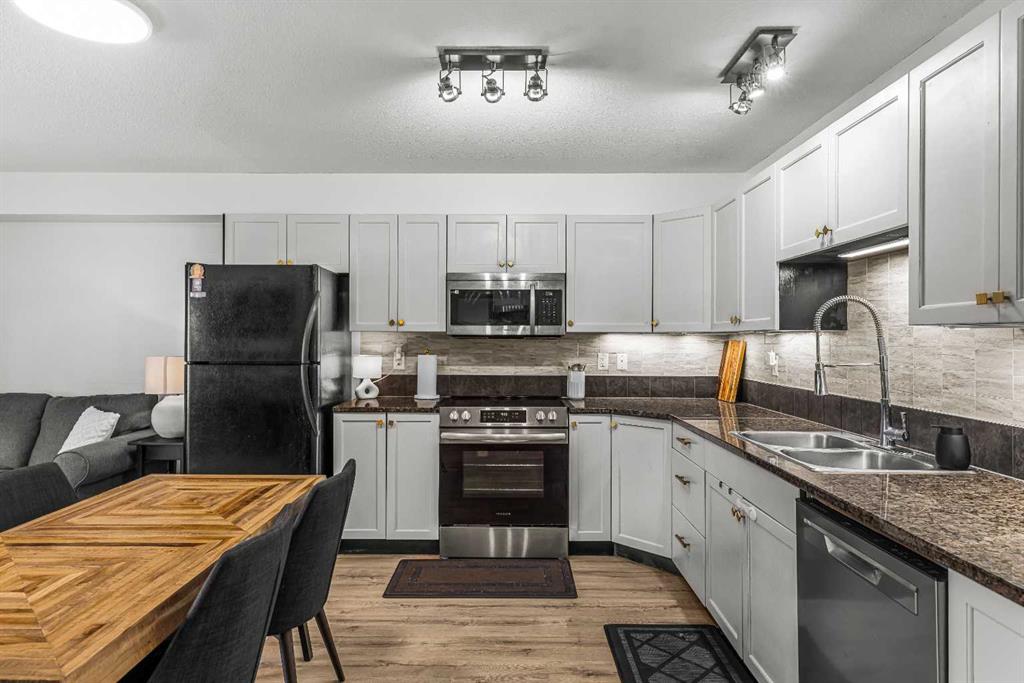 Picture for 109, 300 Palliser Lane 