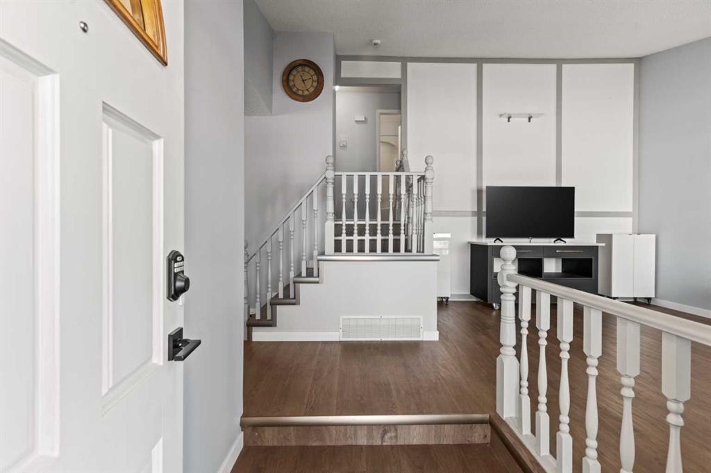 Picture for 5811 Templehill Road NE