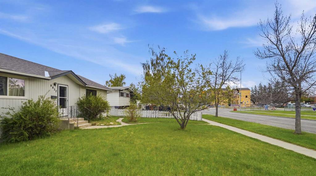 Picture for 9032 Fairmount Drive SE