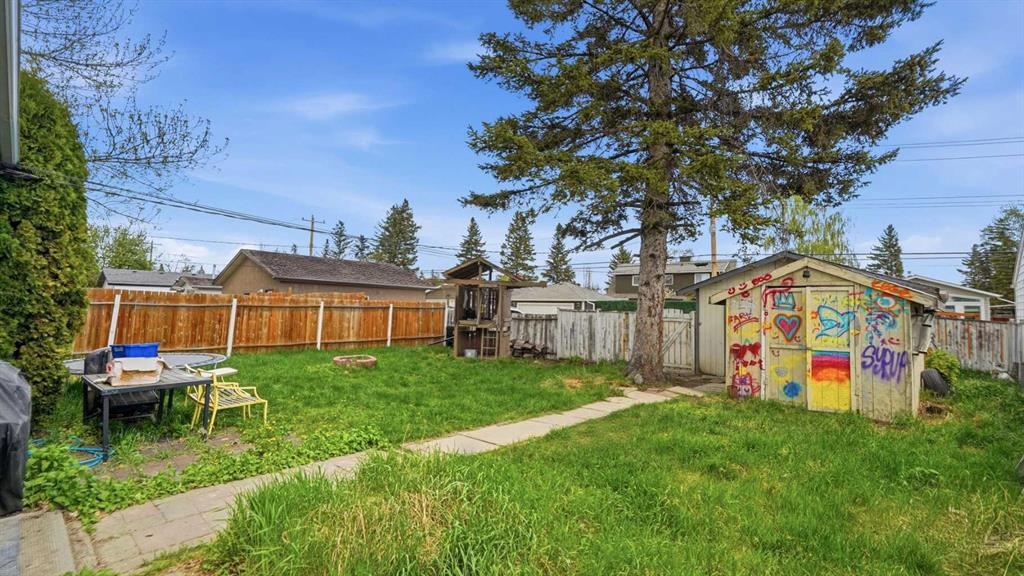 Picture for 9032 Fairmount Drive SE