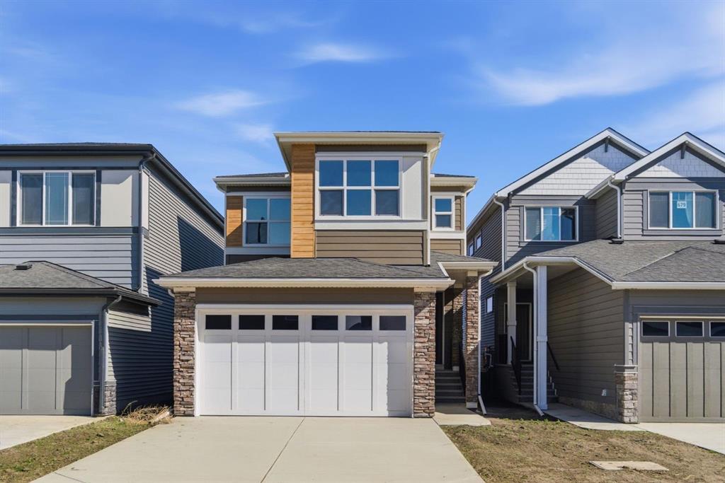 Picture for 675 Buffaloberry Manor SE