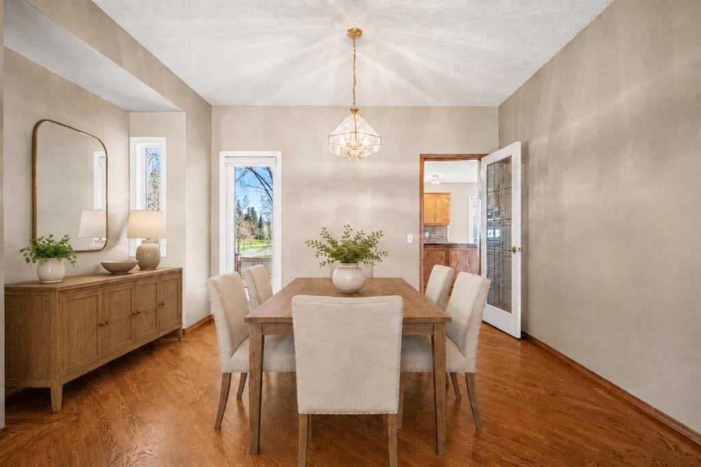 Picture for 131 Lake Simcoe Court SE