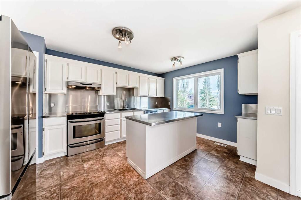 Picture for 26 Green Meadow Drive 