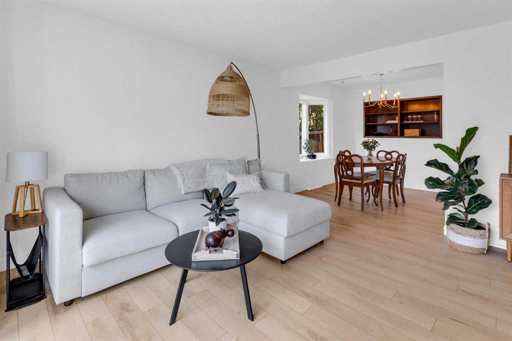 Picture for 77 Hogarth Crescent SW