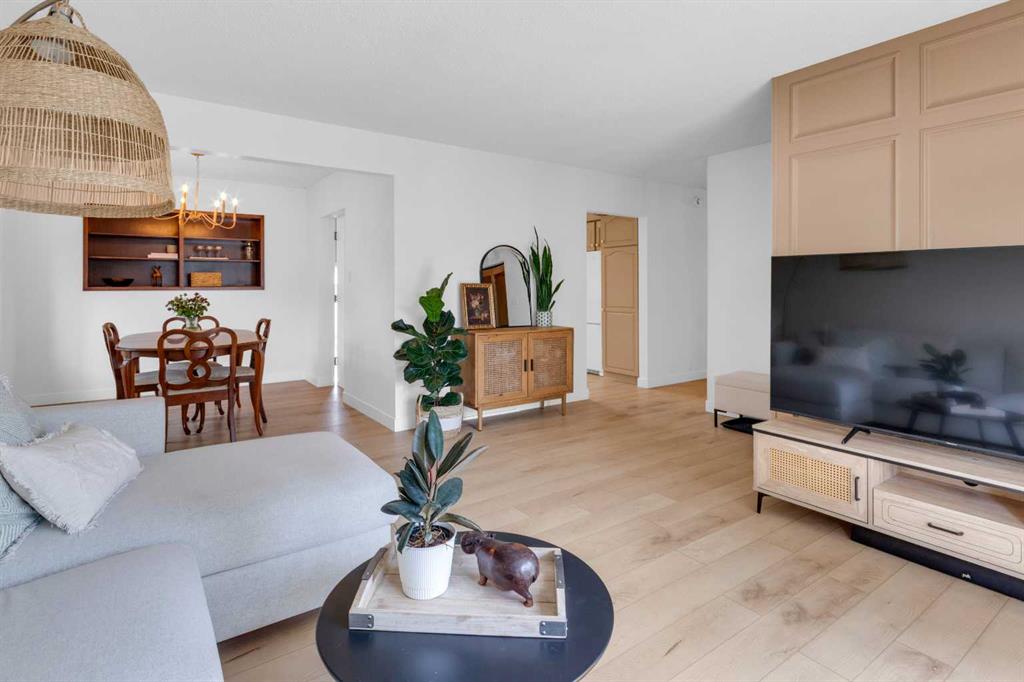 Picture for 77 Hogarth Crescent SW
