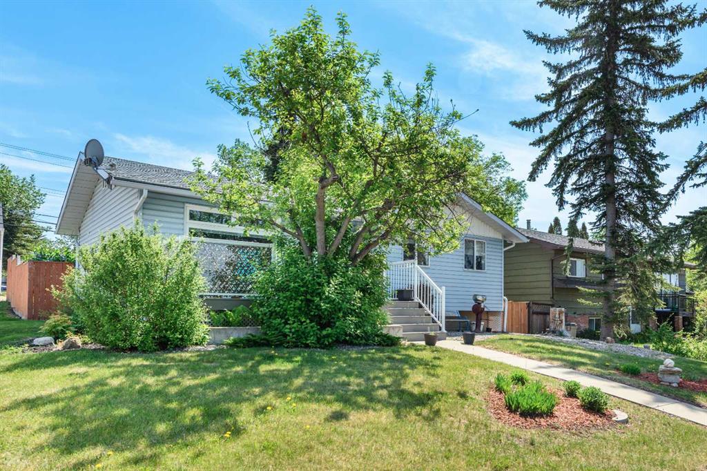 Picture for 208 Van Horne Crescent NE