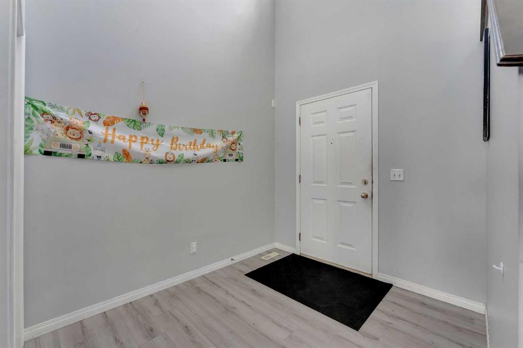 Picture for 153 Saddlemead Road NE