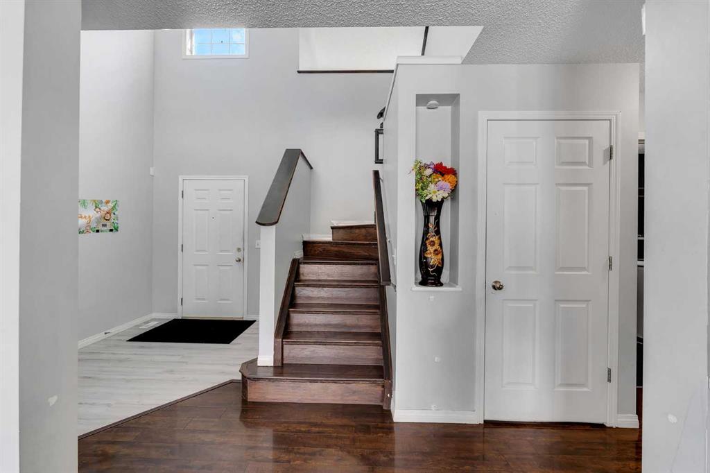 Picture for 153 Saddlemead Road NE