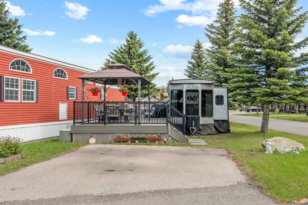 Picture for 117, 370165 79 Street E