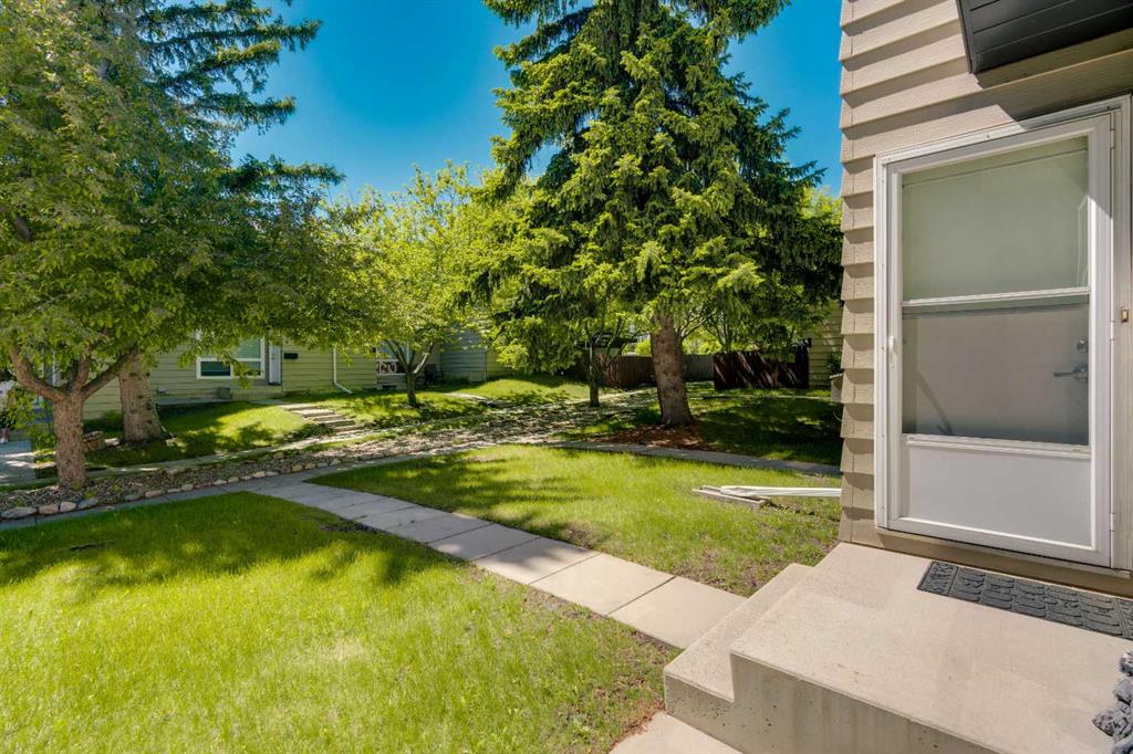 Picture for 13, 7205 4 Street NE