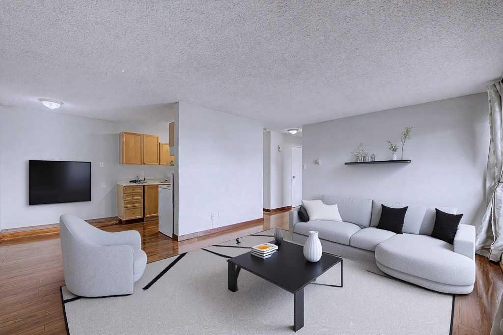 Picture for 105, 659 4 Avenue NE