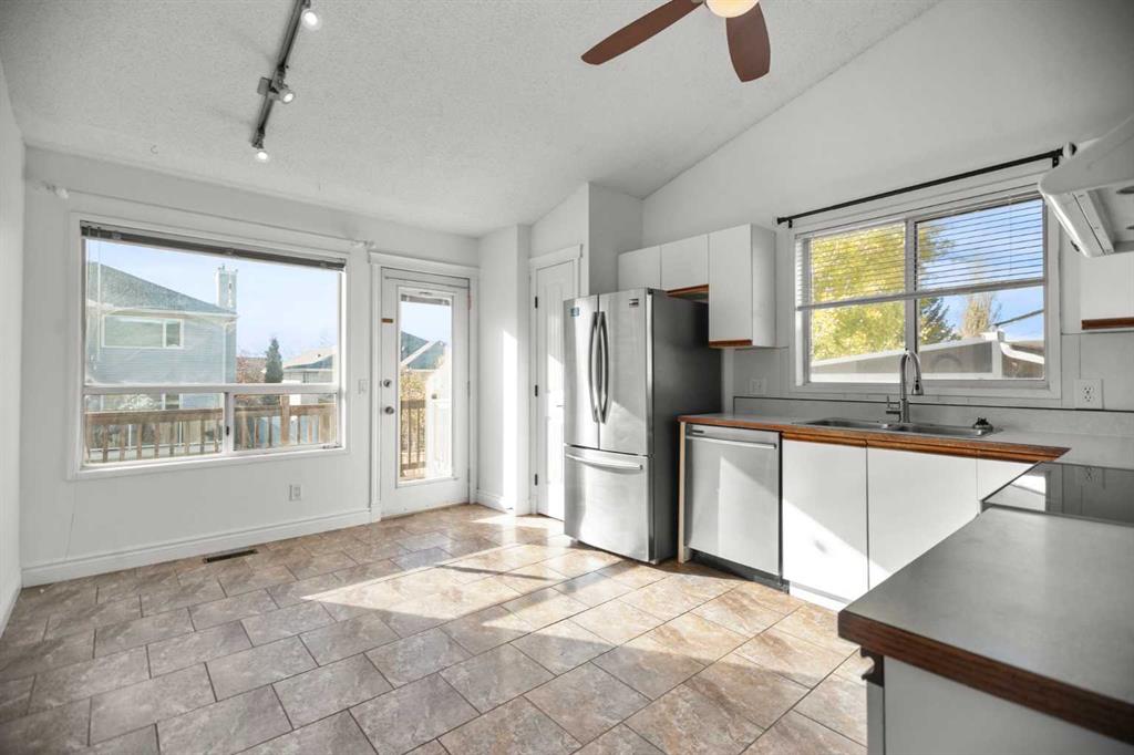 Picture for 23 Riverstone Crescent SE