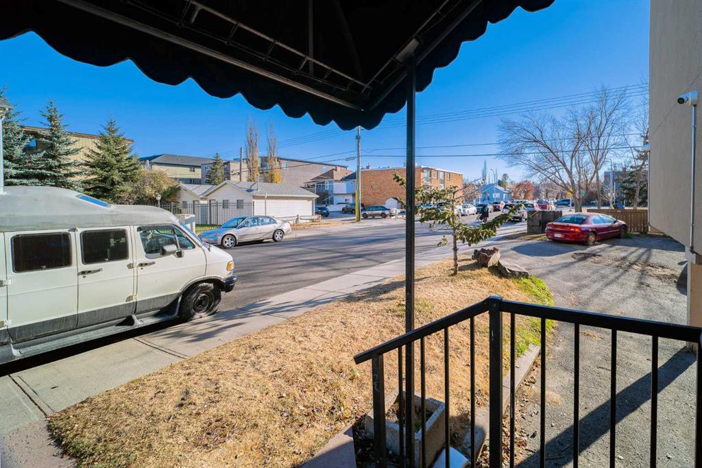 Picture for 32, 1703 11 Avenue SW