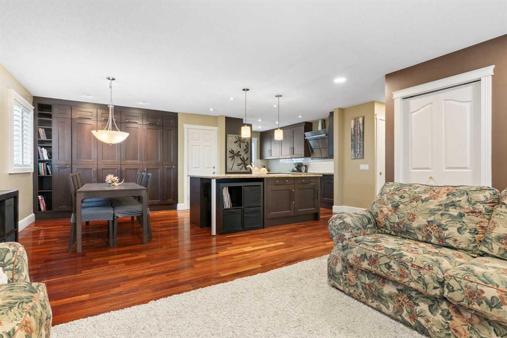 Picture for 431 Queensland Circle SE