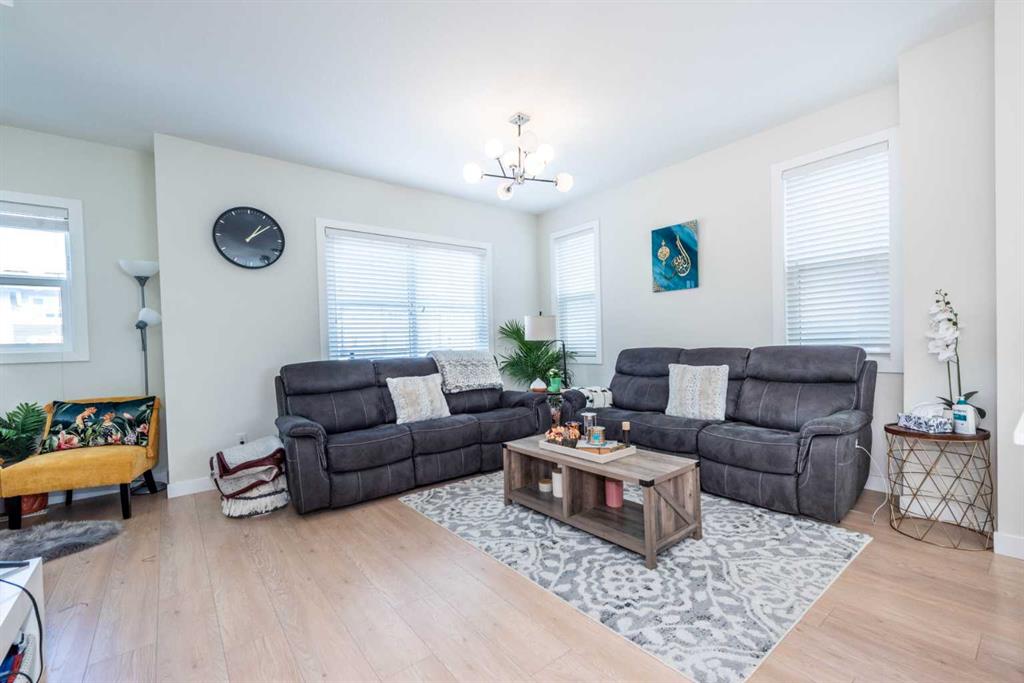 Picture for 412, 30 Cornerstone Manor NE