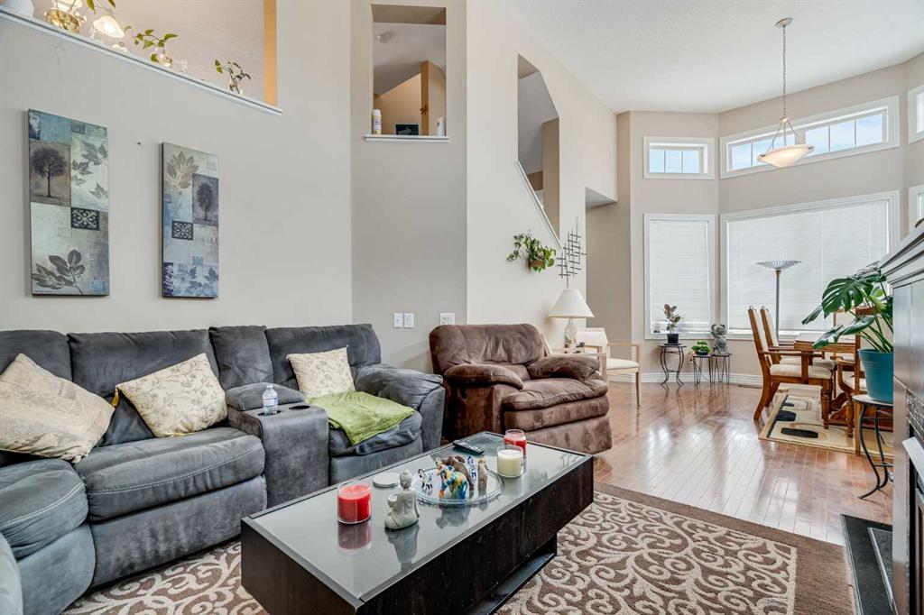 Picture for 3 Royal Oak Plaza NW