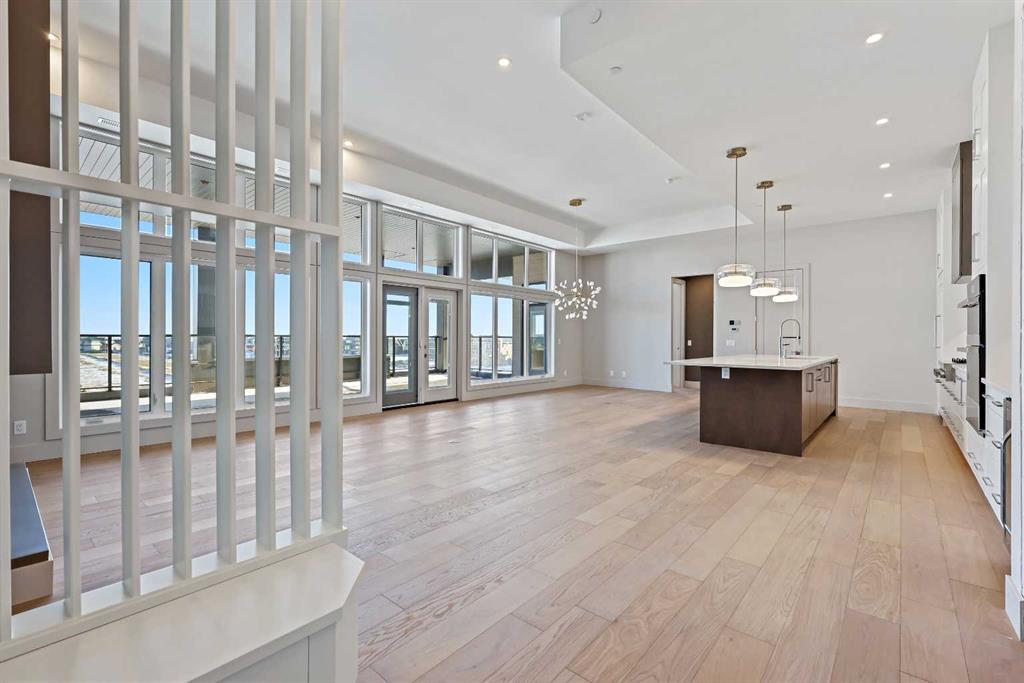 Picture for 302, 140 Marina Cove SE